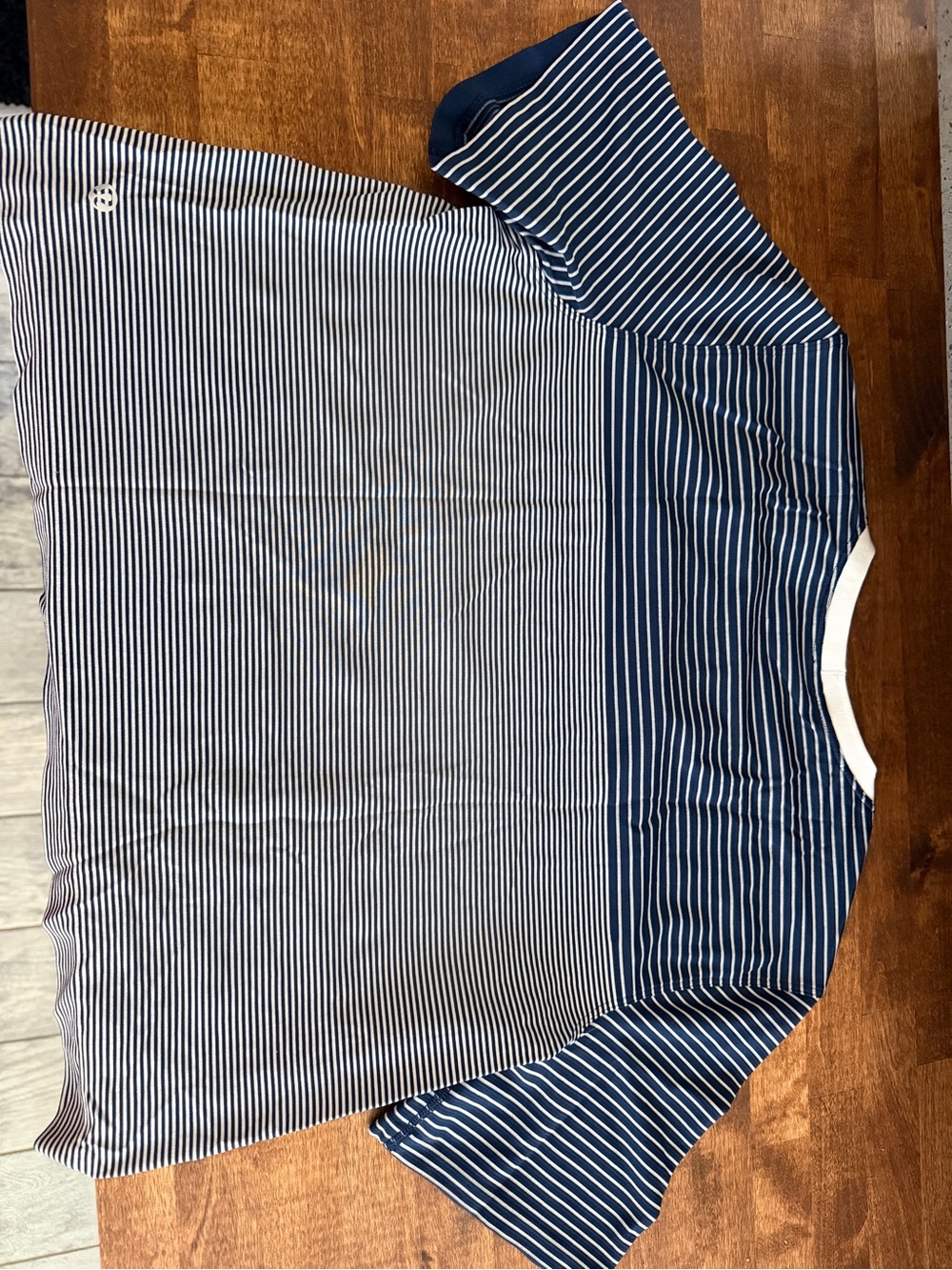 lululemon athletica Navy and White Striped Short Sleeve cropped crew, size L - Picture 3 of 4